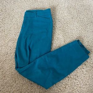 Old Navy Pixie Pant